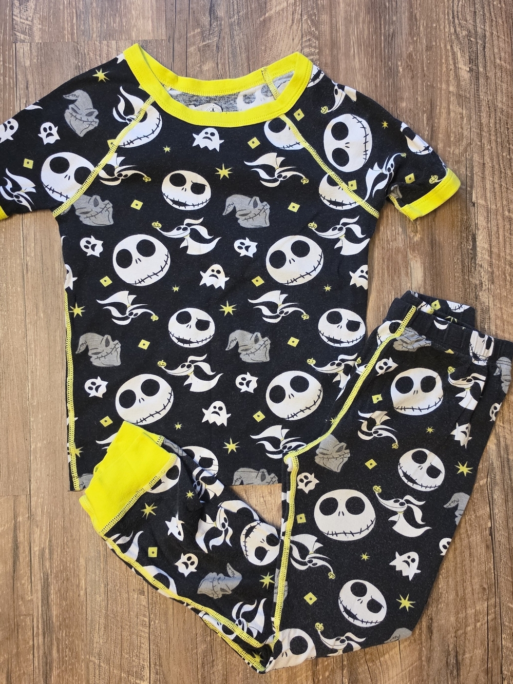 Authentic Disney Parks The Nightmare Before Christmas Pajama Set – Kids Size 8